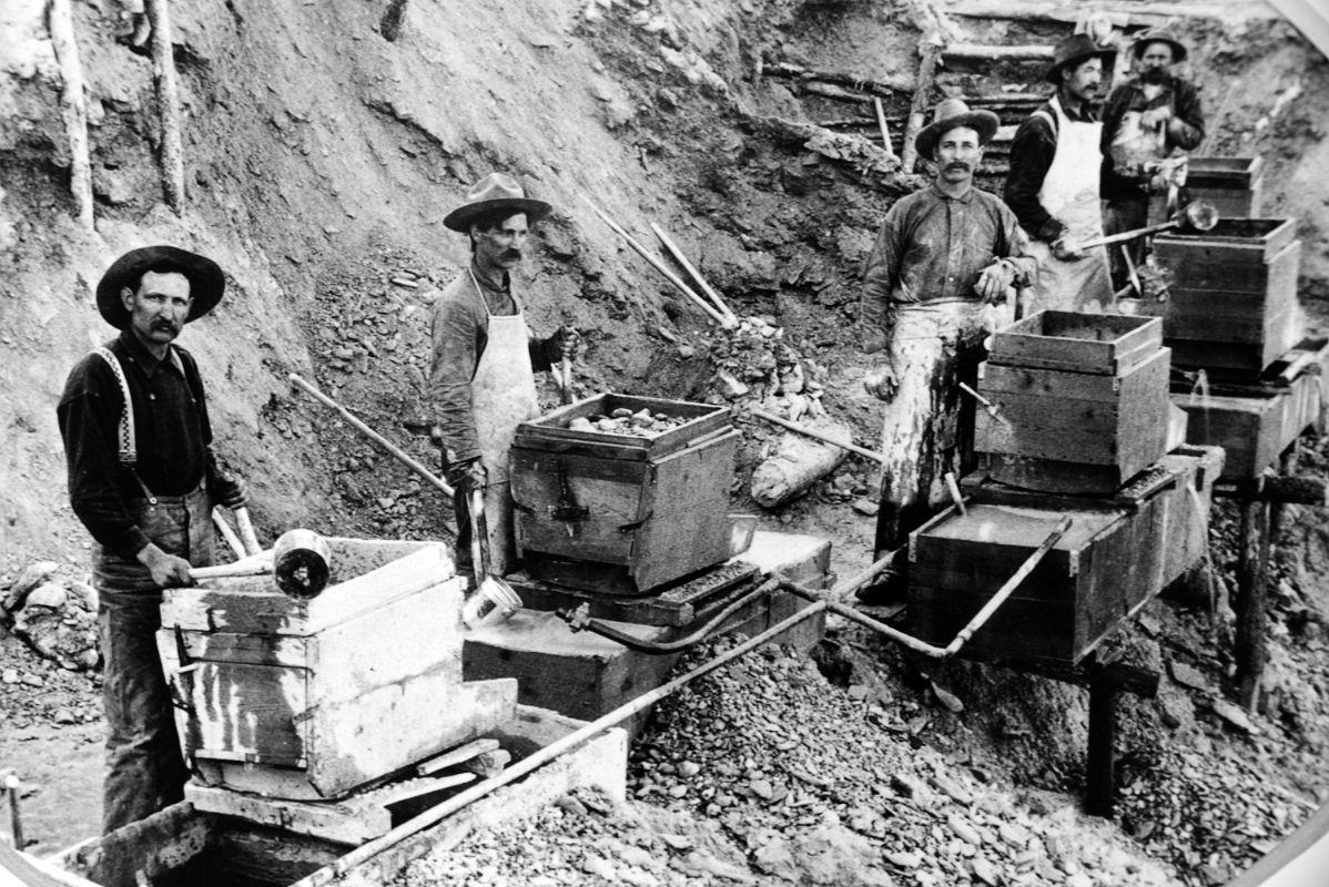 17B Photo Of Gold Digging At Harringtons Store Dawson As They Saw It In Dawson City Yukon